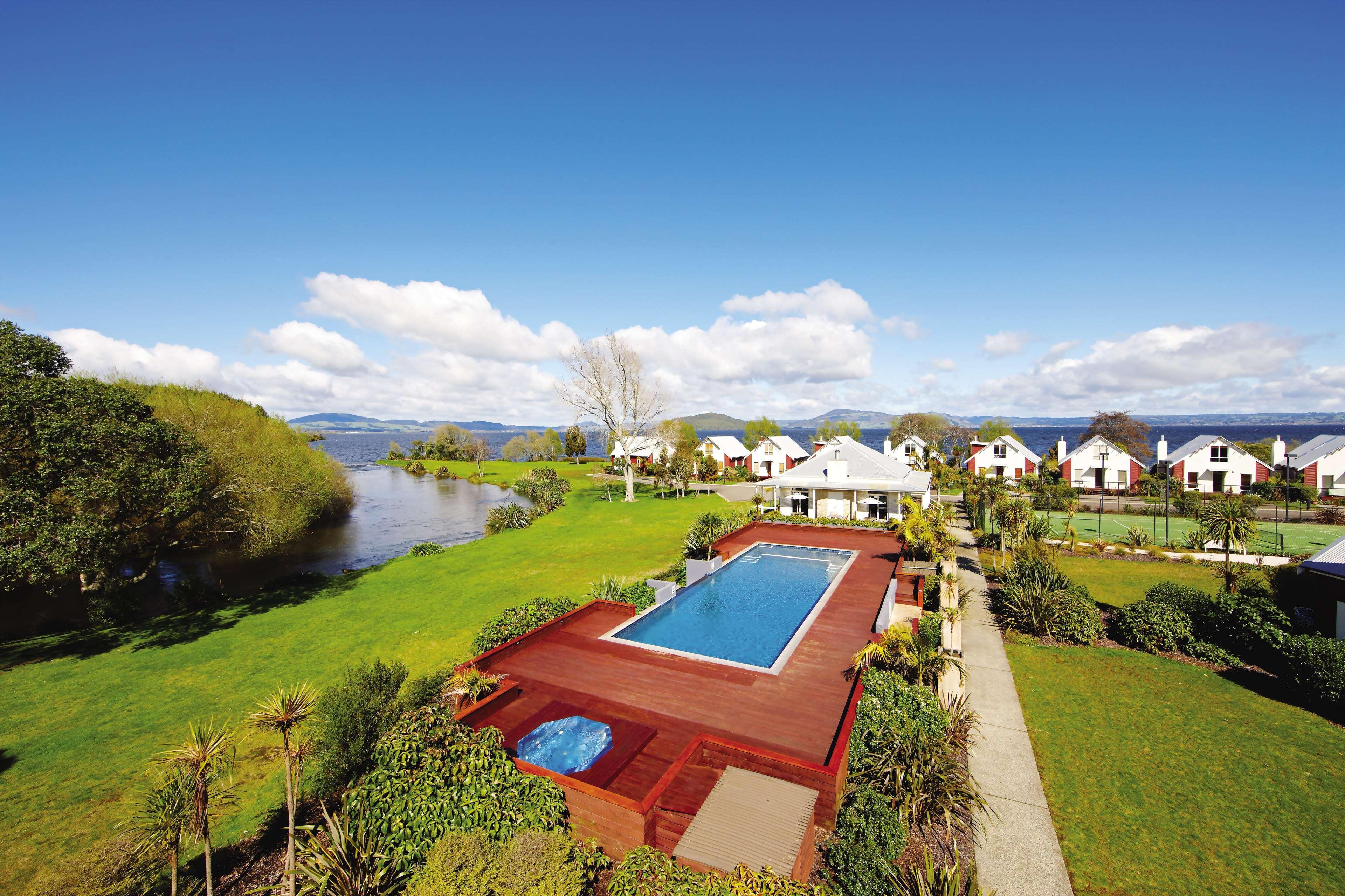 Ramada Resort By Wyndham Rotorua Marama Exterior photo